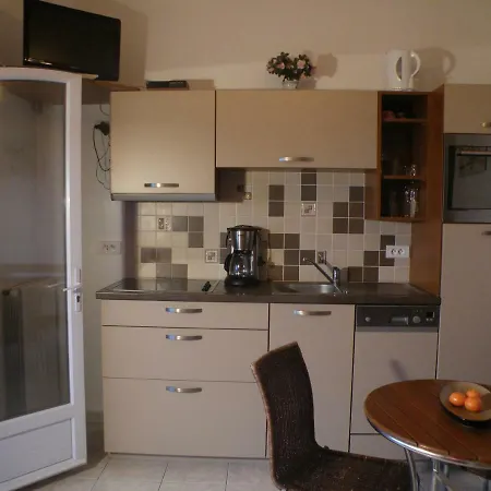 Liamone Fuer 3 Personen , 400 M Vom Strand, Pool, Klimaanlage Sagone (Corsica)