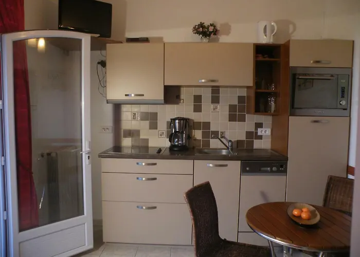 Liamone Fuer 3 Personen , 400 M Vom Strand, Pool, Klimaanlage 萨戈内